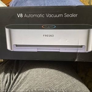 Fresko hands free vacuum sealer